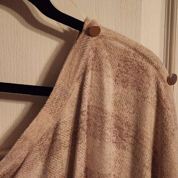 Maurices beige/cream buffalo plaid off-the-shoulder top Plus Size 3X  NWT - Picture 4 of 5